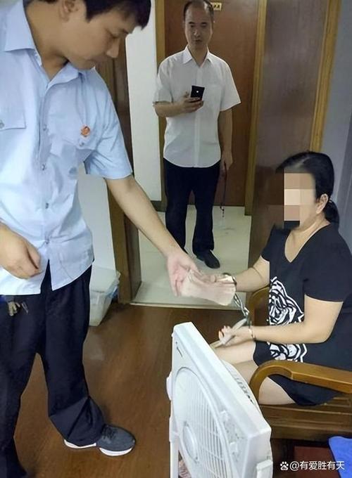 欠几百万老赖执行现场