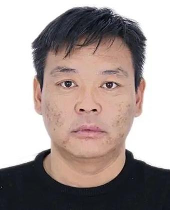 欠几百万老赖执行现场